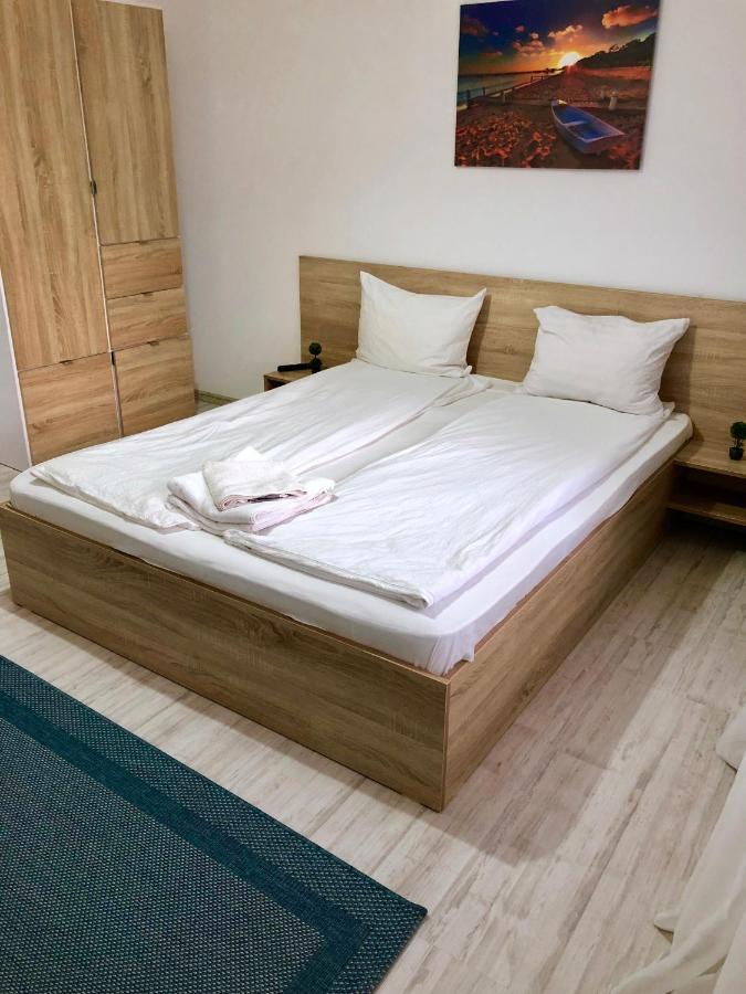 City Break Maya Apartment Oradea Exterior photo